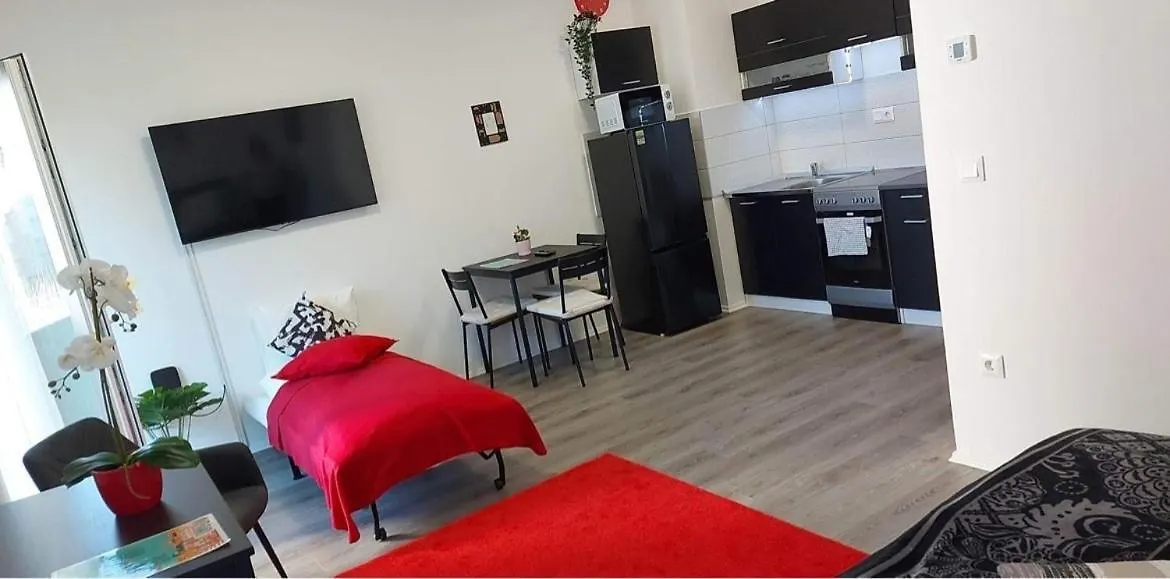 New Blue Danube Apartment With Balcony And Parking Budapest